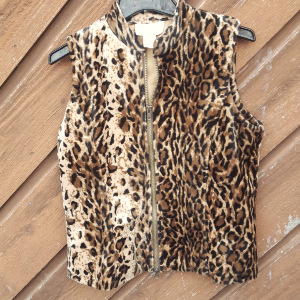 Beautiful Like New Jordan Velour Leopard Animal Print Vest
